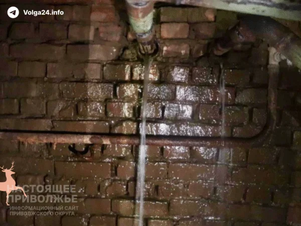 В Кирове жители месяц оставались без отопления из-за затопленного подвала