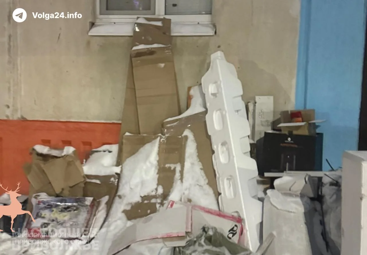 Уфимцы на Бикбая просят о помощи: месяц без вывоза отходов и горы снега на детских площадках