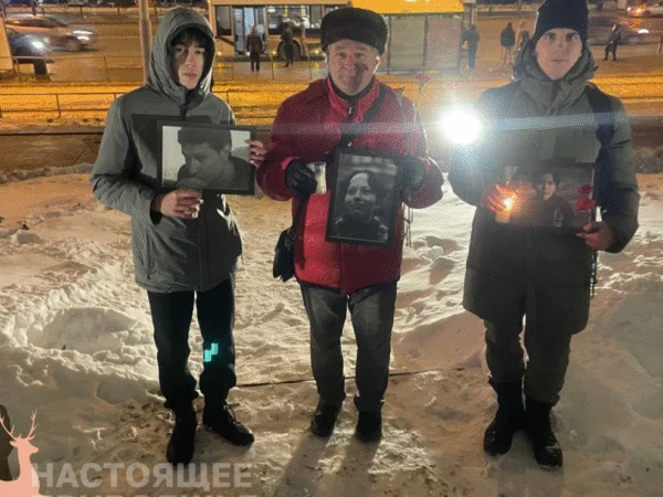 В Самаре задержали людей, возлагавших цветы в память о Маркелове и Бабуровой