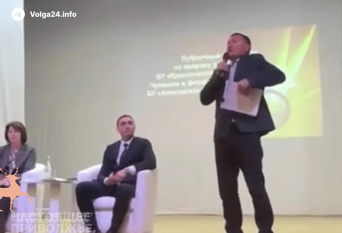 В Чувашии на общественные слушания пытались не допустить депутата, выступившего против объединения больниц